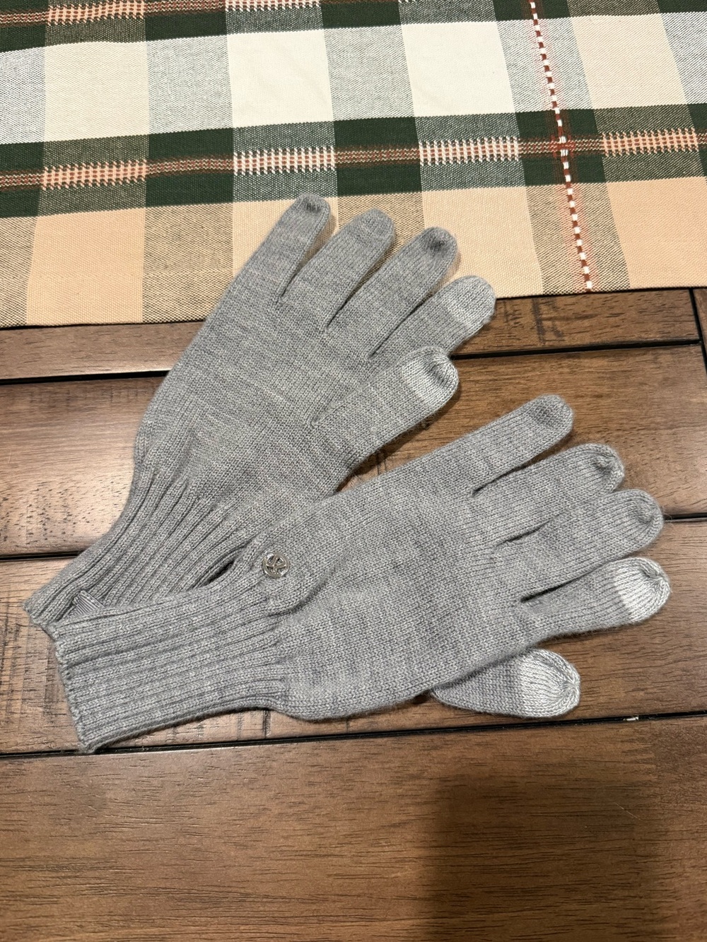 Lululemon Knit Gloves